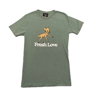 Fresh Love Green Deer Tee Size Adult Small Excellent Condition